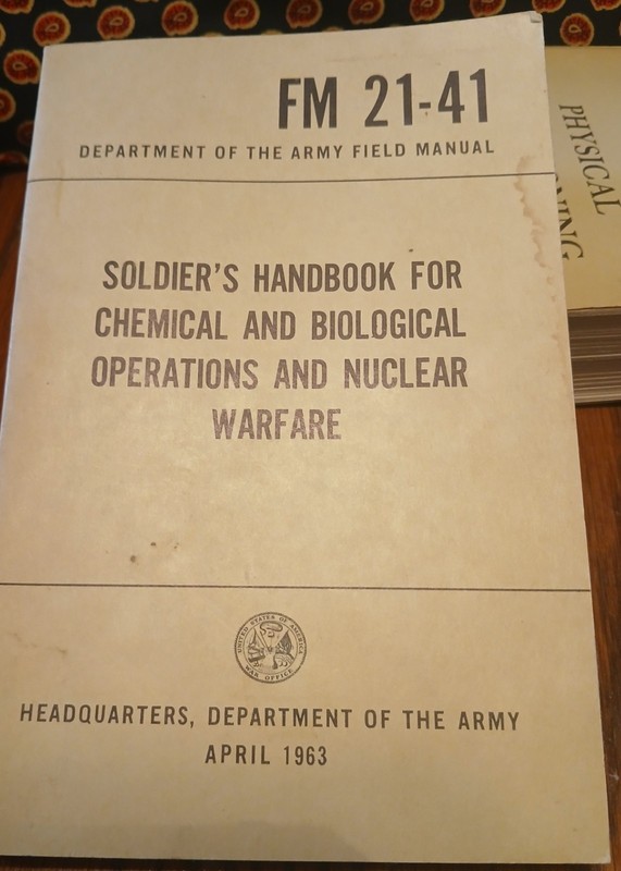 SOLDIERS HANDBOOK CHEMICAL BIOLOGICAL NUCLEAR WARFARE 1963