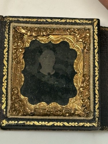 Antique Miniature Military Sweetheart Pocket Gold Frame Tintype Photograph Case - Picture 2 of 14