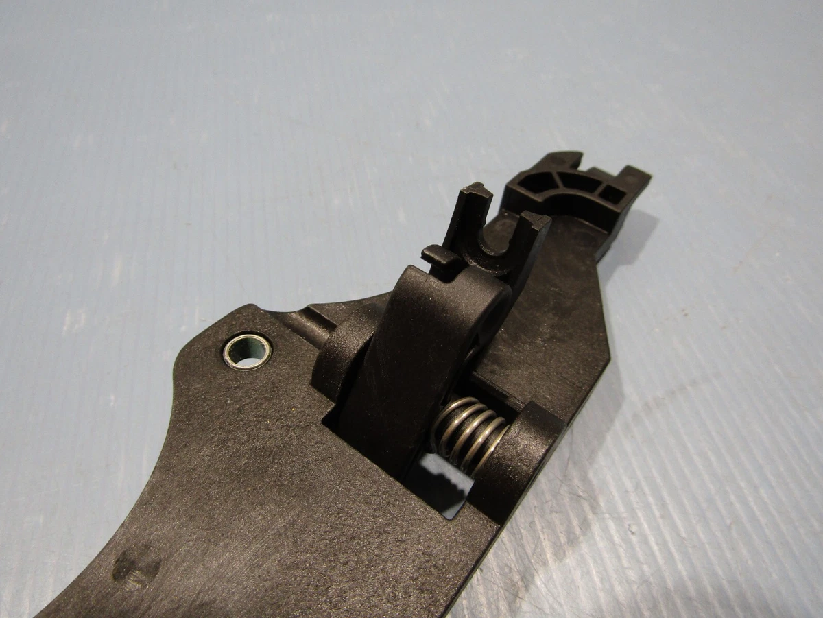 03-09 Mercedes E Class S211 Estate Tailgate Lock Genuine  