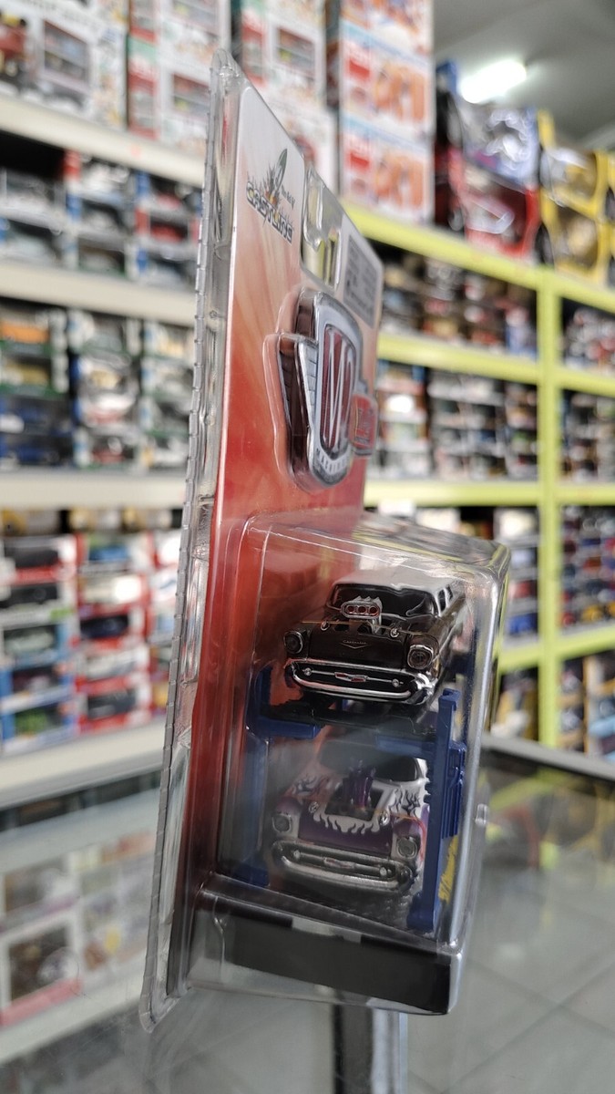 M2 Auto Lift 2 Pack 1:64 1957 Chevrolet Nomad R11 13-07 Diecast