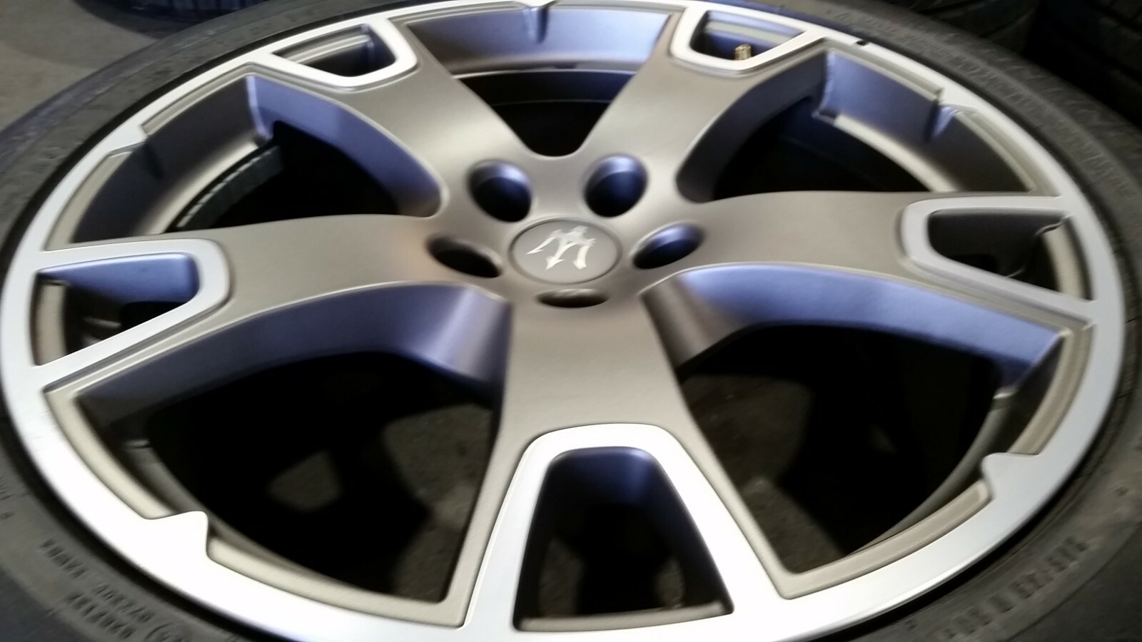 2017+ OEM MASERATI LEVANTE 20" WHEELS & TIRES  *NEW TAKE OFFs*  EX COND