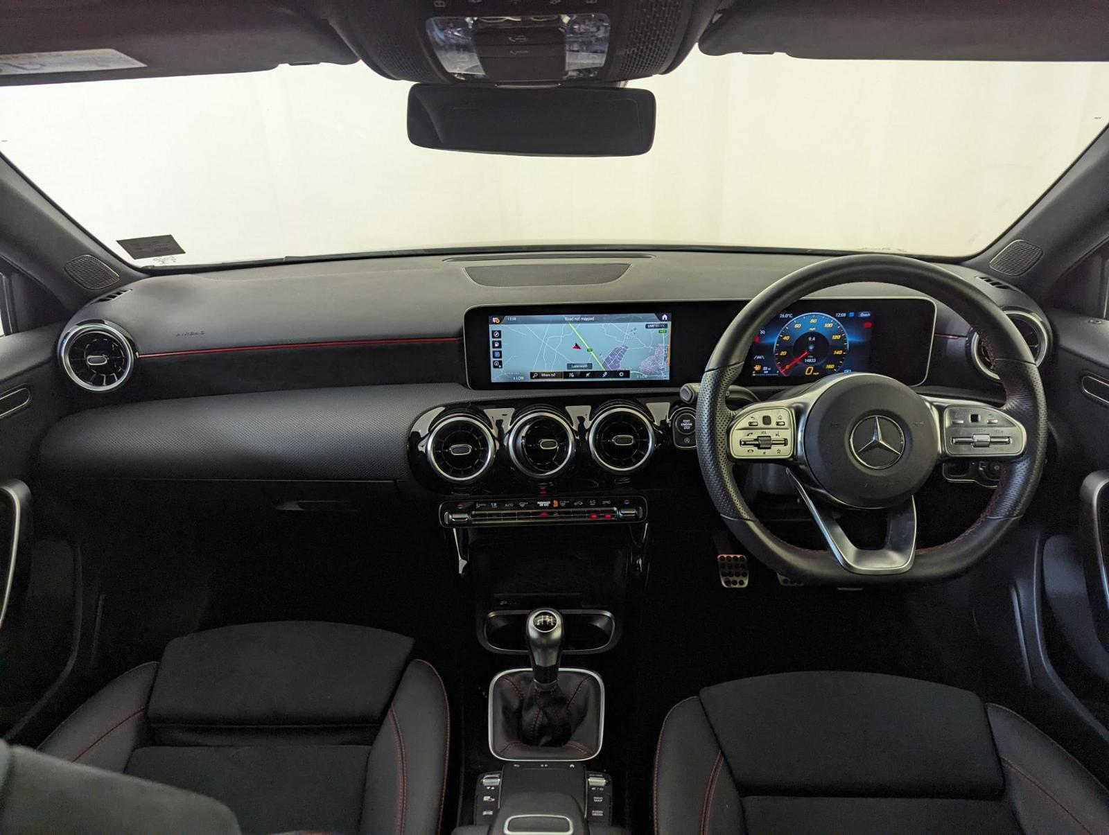 2020 MERCEDESBENZ A200 AMG LINE EXECUTIVE APPLE CARPLAY 1 OWNER SVC