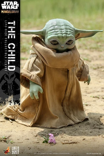Hot Toys Mandalorian - The Child Life-Size Figure LMS013