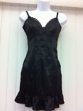 GUESS WOMENS DRESS SIZE 3 BLACK