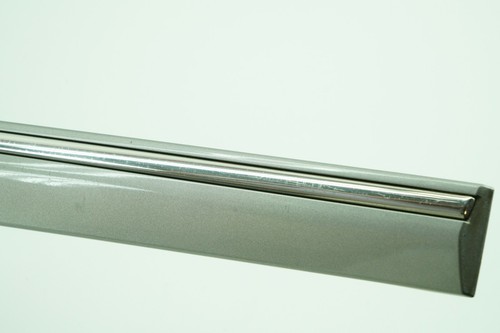 MERCEDES W203 01-07 FRONT RIGHT SIDE DOOR MOLDING TRIM 723 SILVER 2036905062 - Picture 5 of 11