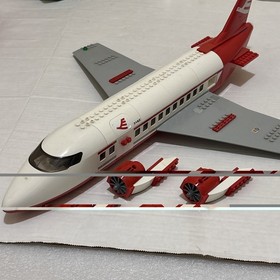 LEGO CITY Lot - Minifigures, Police, Bus, Plane - Pieces From: 60026, 4439, 3182