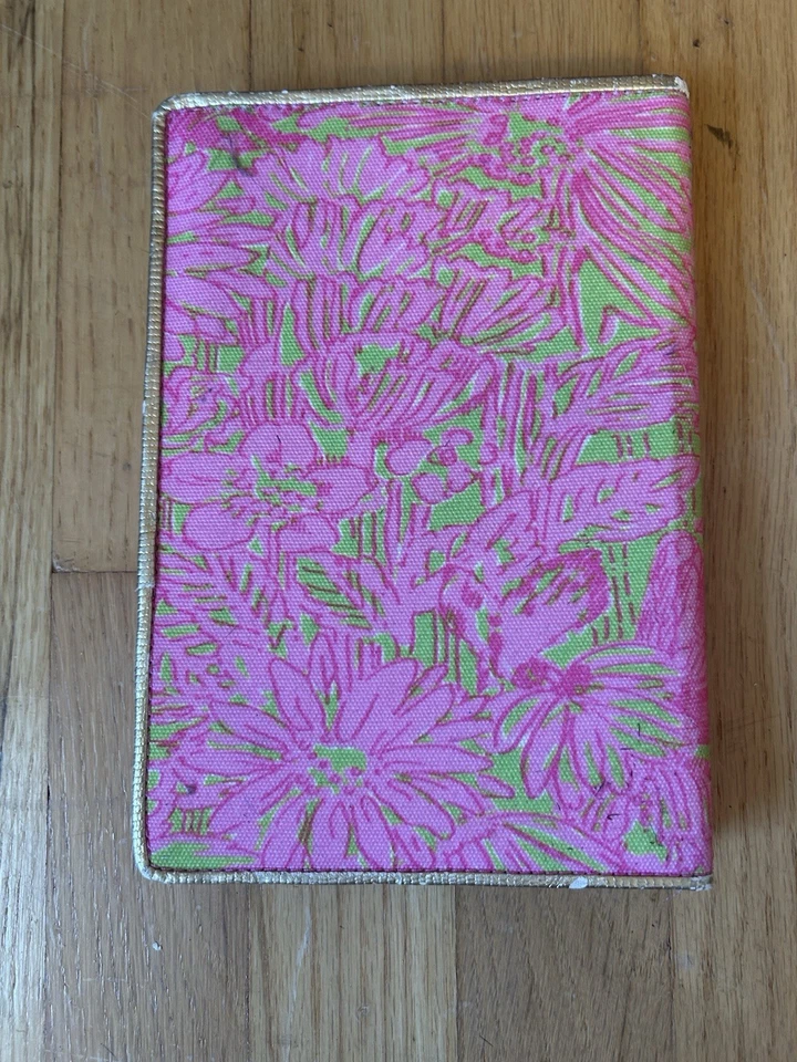 Estuche Rincón Floral Rosa y Verde Lilly Pulitzer Foto 3 de 4