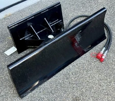 NEW Mini Skid Steer Skid Steer 2 way Hydraulic Tilting Snow Plow Dozer Blade 43"