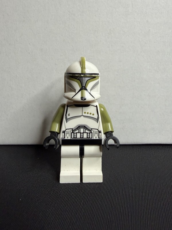 Lego Clone Trooper Sergeant Minifigure Star Wars 75000 sw0438