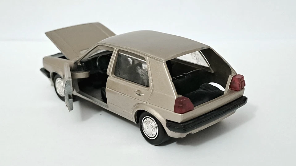 SCHABAK MODELL - VOLKSWAGEN GOLF II (1984) - 1:43 - Immagine 4 di 4