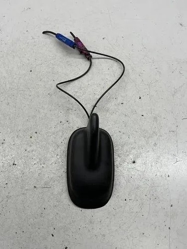 VW PASSAT Variant B6 3C5 Antenne 3C0035507A 2.00 Diesel 103kw 2007 23949925