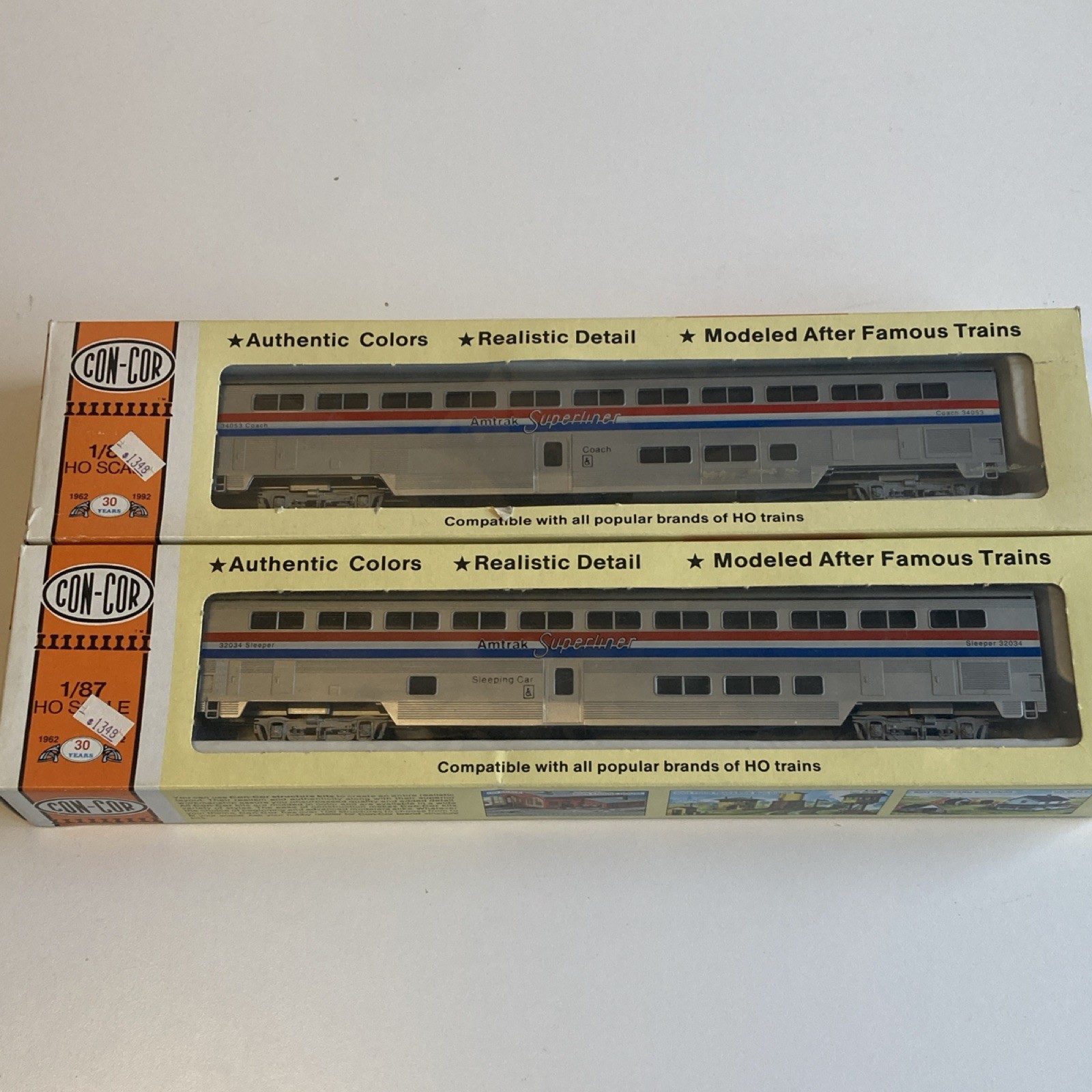 Lot of 2 Con-Cor HO Scale Amtrak Superliner Sleeper and Coach