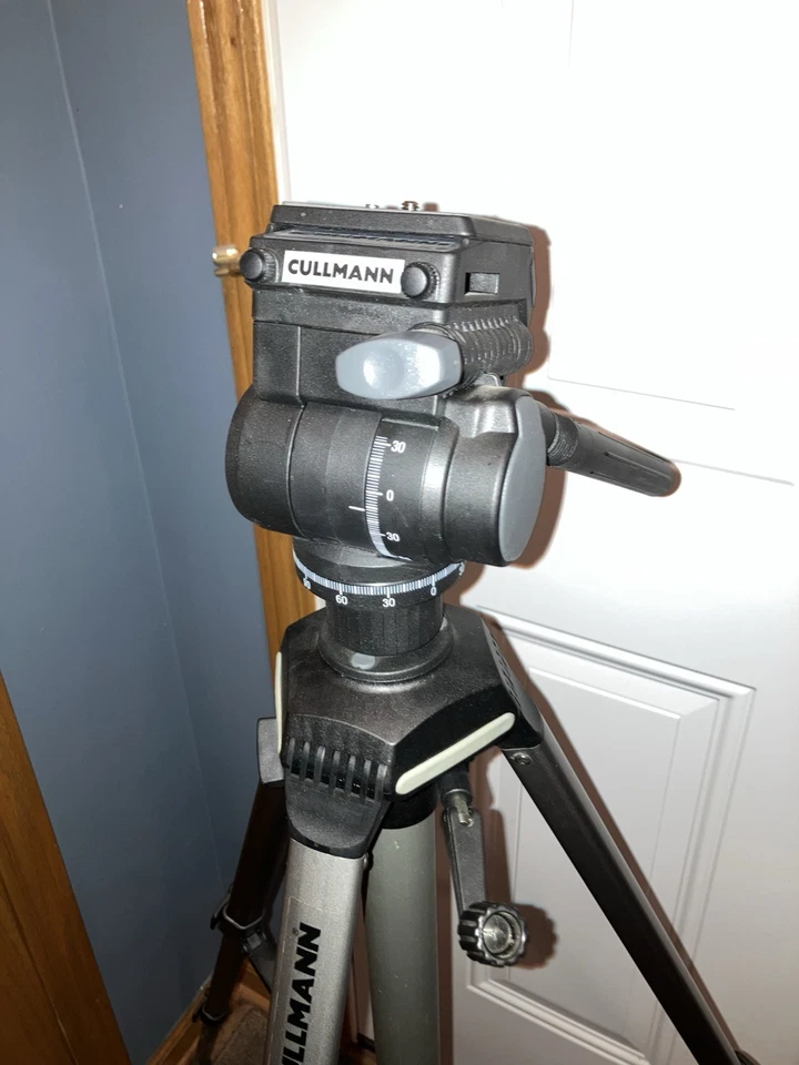 Cullmann 3230 Universal Photo Tripod 3 Way One Touch Pan Head Supports 7.7 lbs - Image 3 of 4