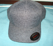 The Flexfit Yupoong Cap Hat Gray /White Ball Cap Sz L/XL New