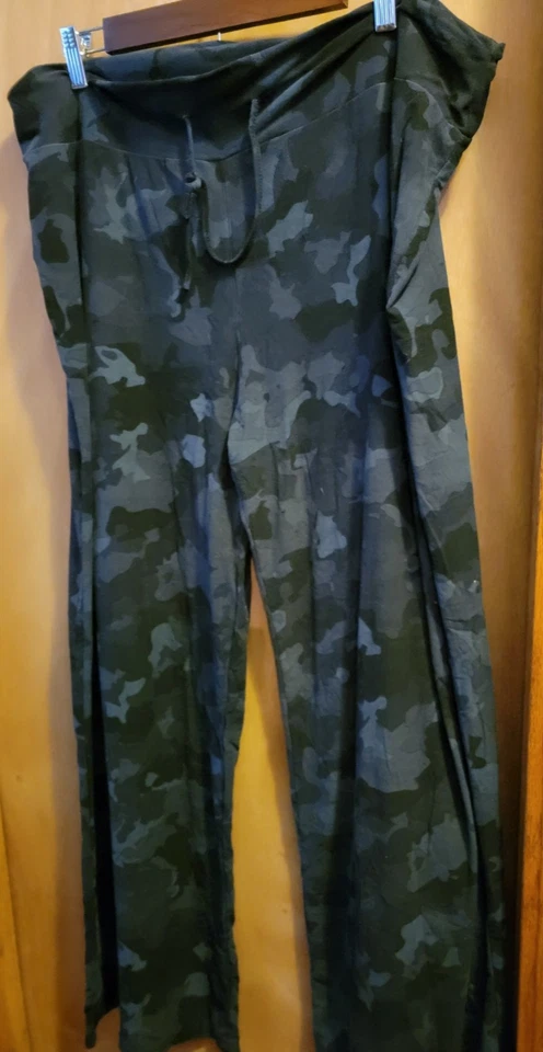 Lounge Pant, Black Camo, Wide Leg Womens Plus 3x - Image 3 of 4