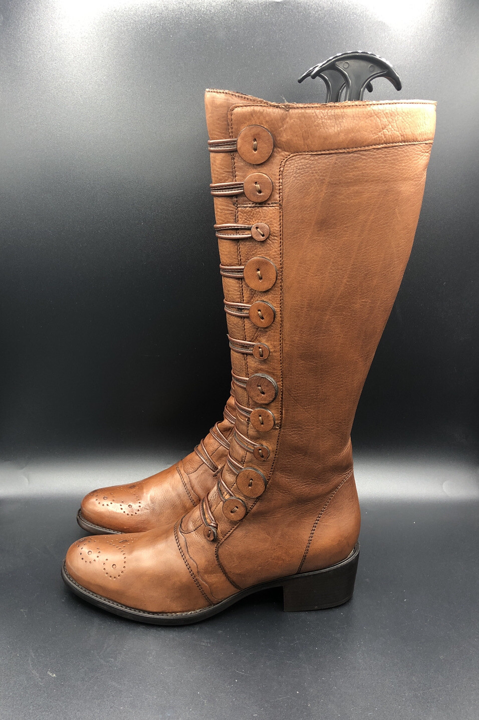 pixie d button boots