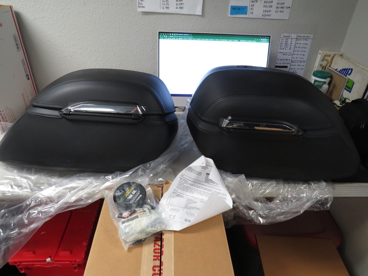 NOS Yamaha OEM Plain Hard Leather Saddlebag Set XVS1300 STR-3D873