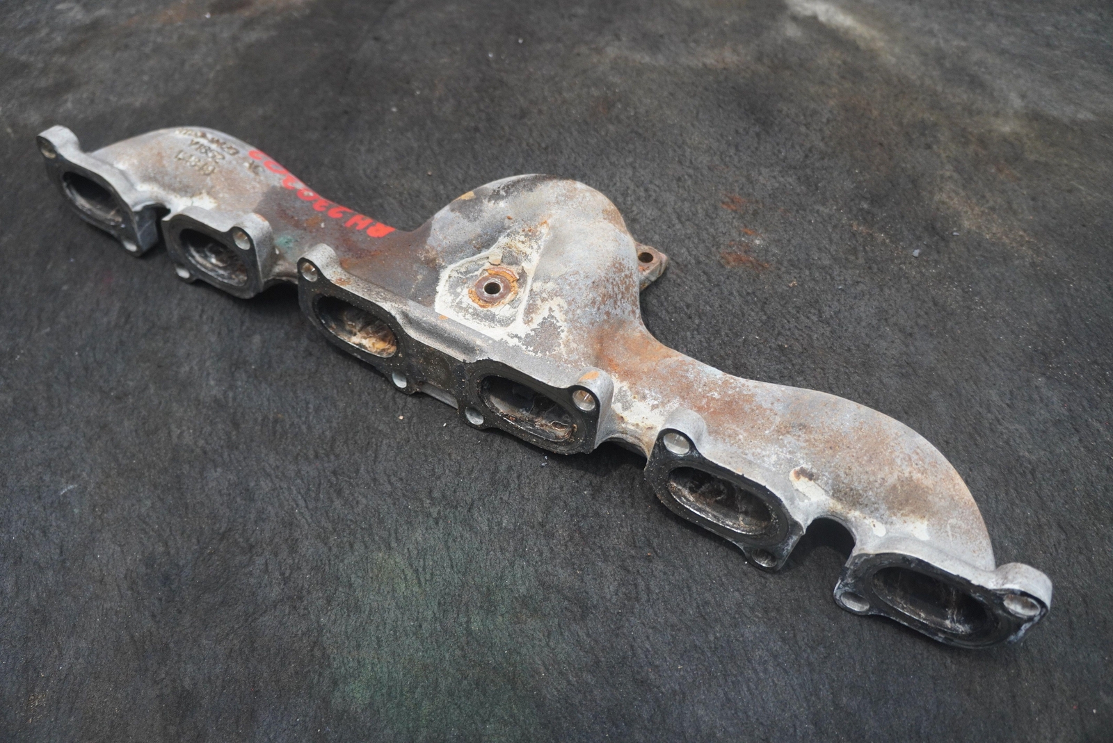 Engine Turbo Exhaust Manifold Header Pipe V12 HY53-9429-AC Aston Martin DB11 17