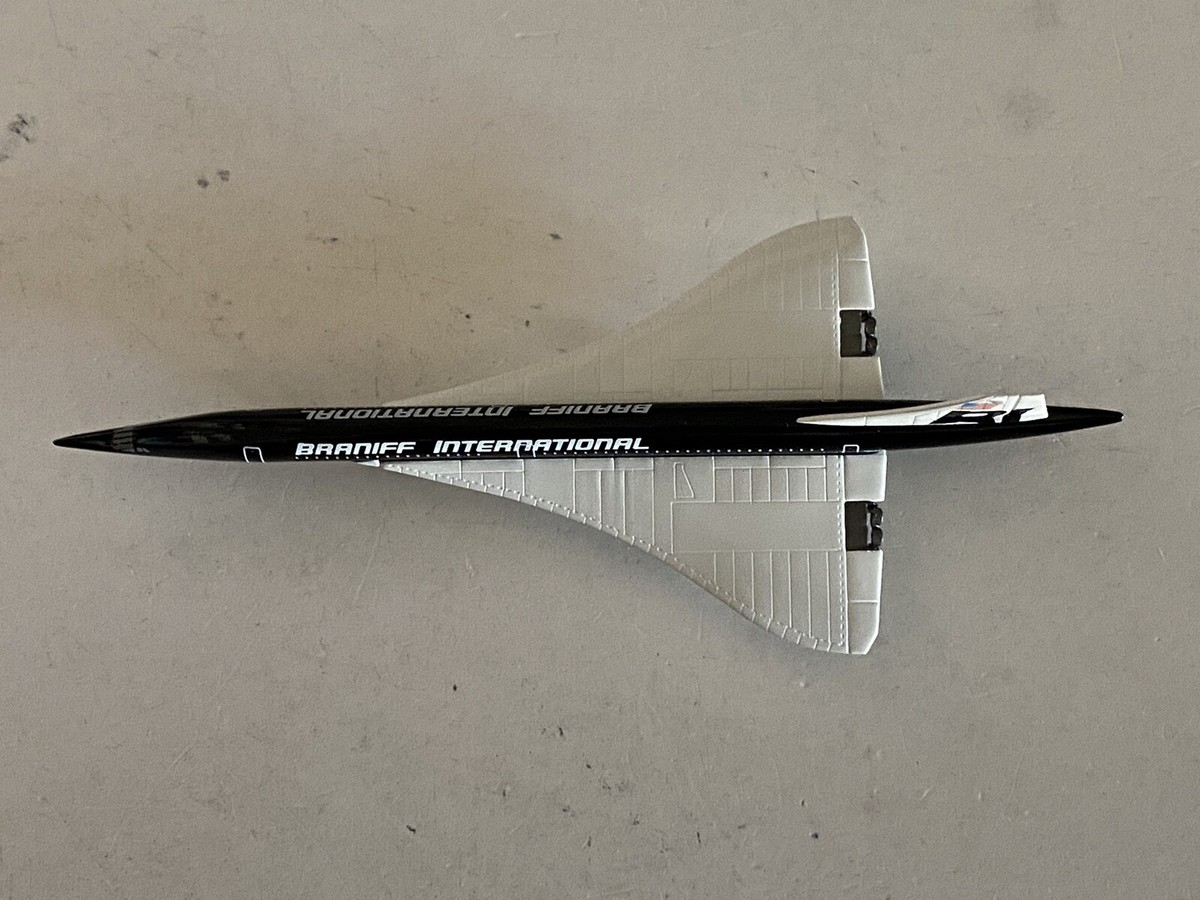 Jet-X Braniff International Concorde 1:400 N94FA JXM139A Black