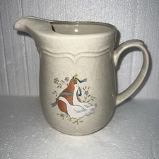 Vintage International Marmalade Large (64 ounce) Pitcher