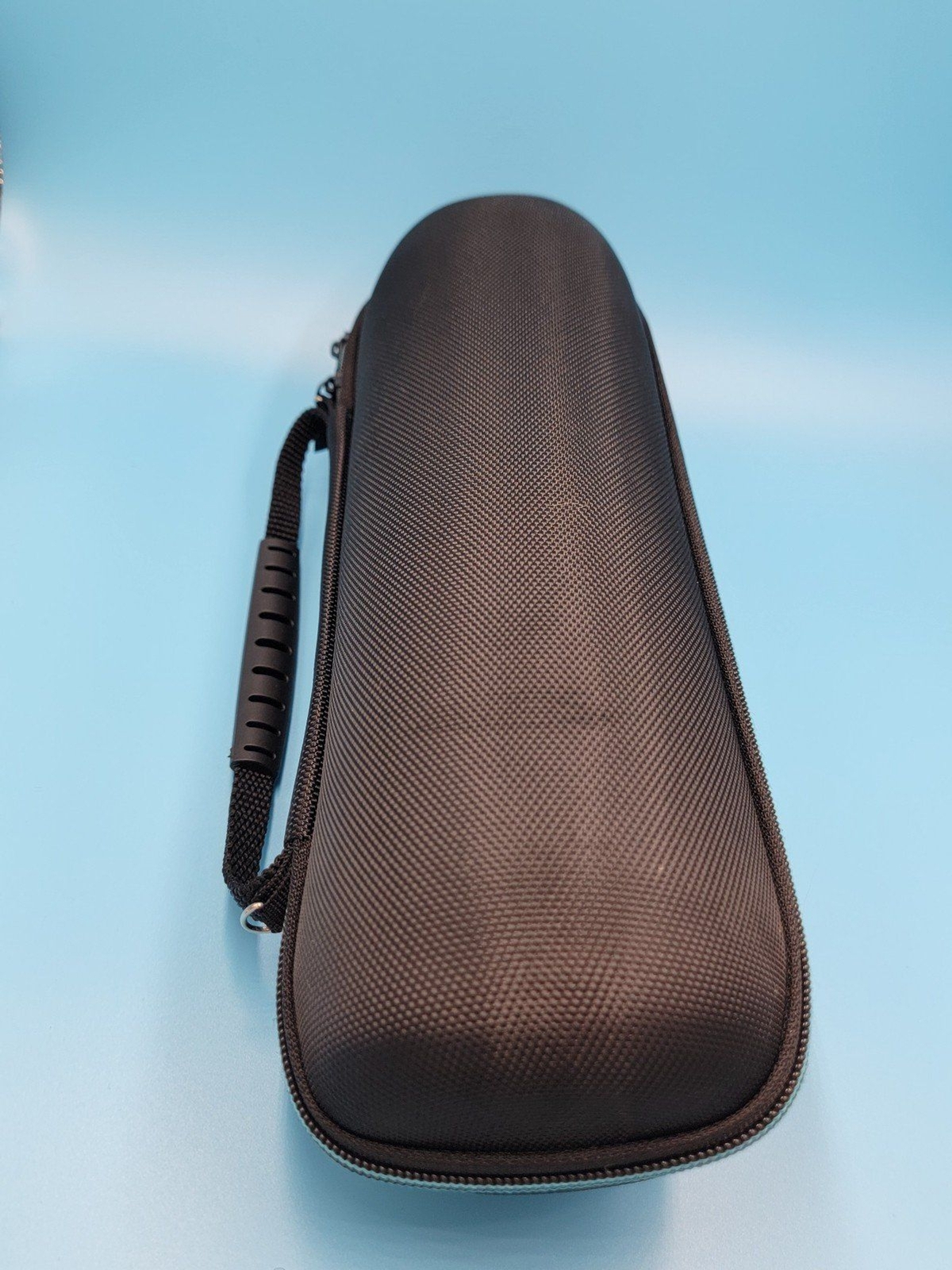 Bluetooth speaker carrier-image