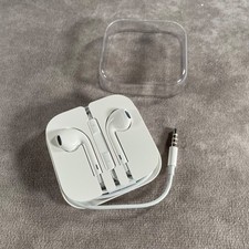 VTG Apple EarPods Wired Earbuds 3.5mm Headphone Plug with Remote and Mic White