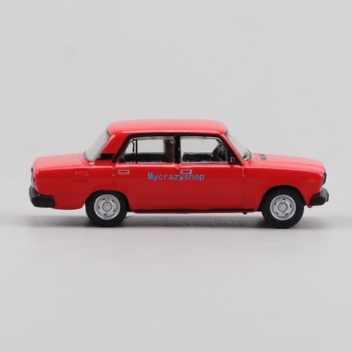 CR Perka 1:64 Red 1970 LADA 2105 Classic Vintage Model Diecast Metal Car - Picture 2 of 6