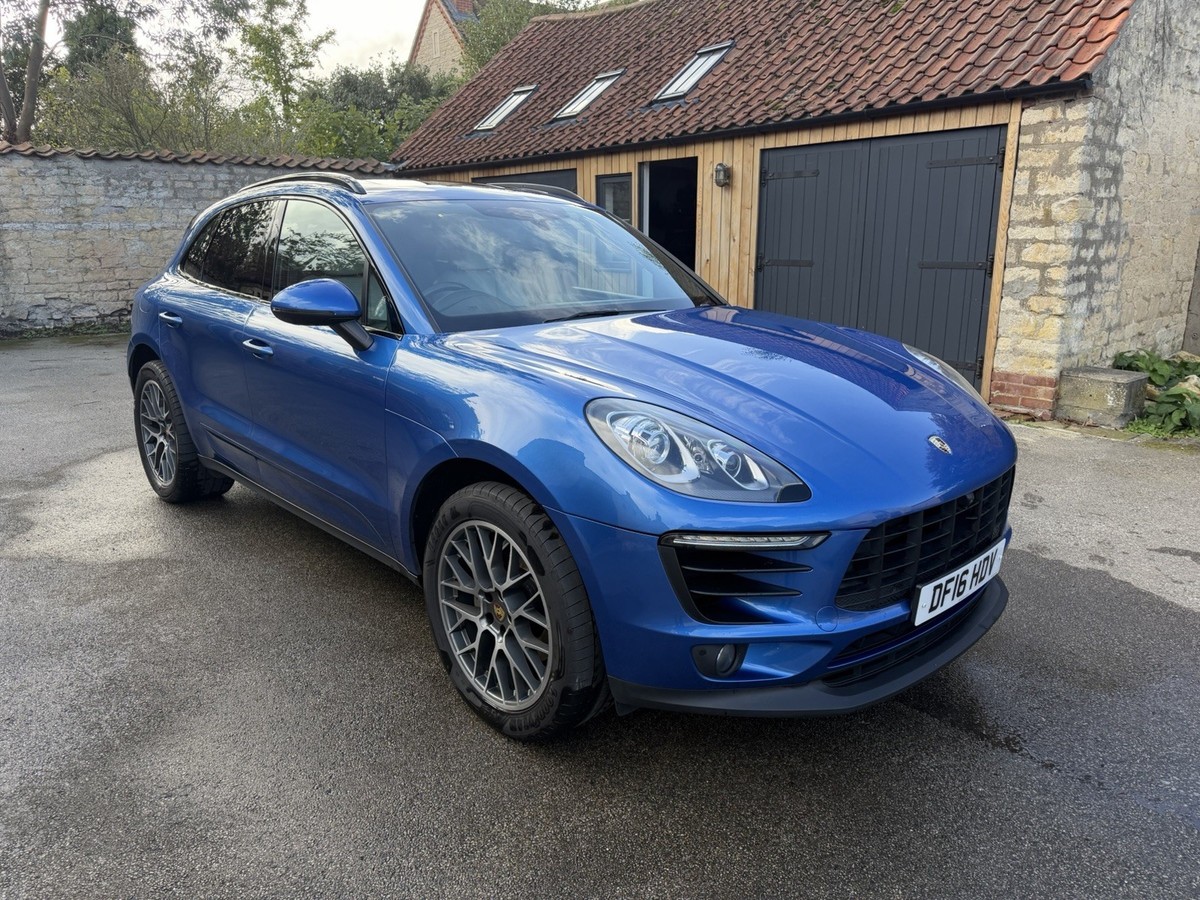 Porsche 2016 Porsche Macan S 3.0 V6 Diesel