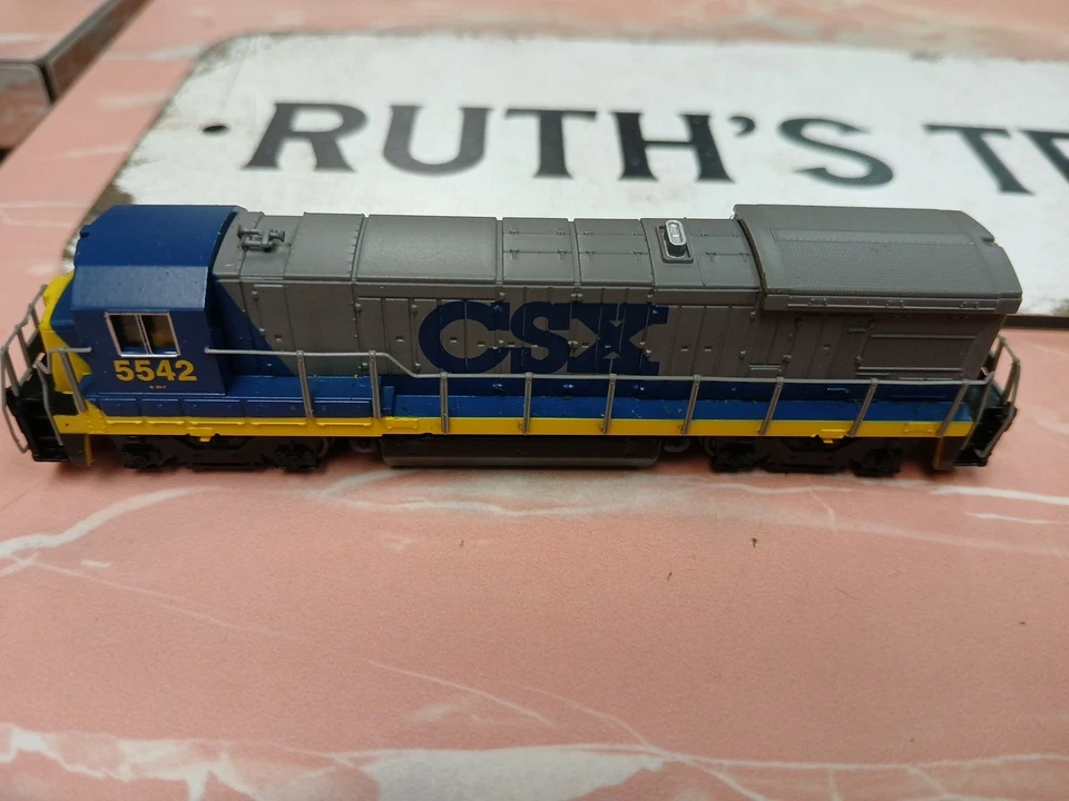 Bachmann N Scale Item No: 61356 GE B23/B30-7 CSX #5542 Locomotive TESTED - Image 3 of 4