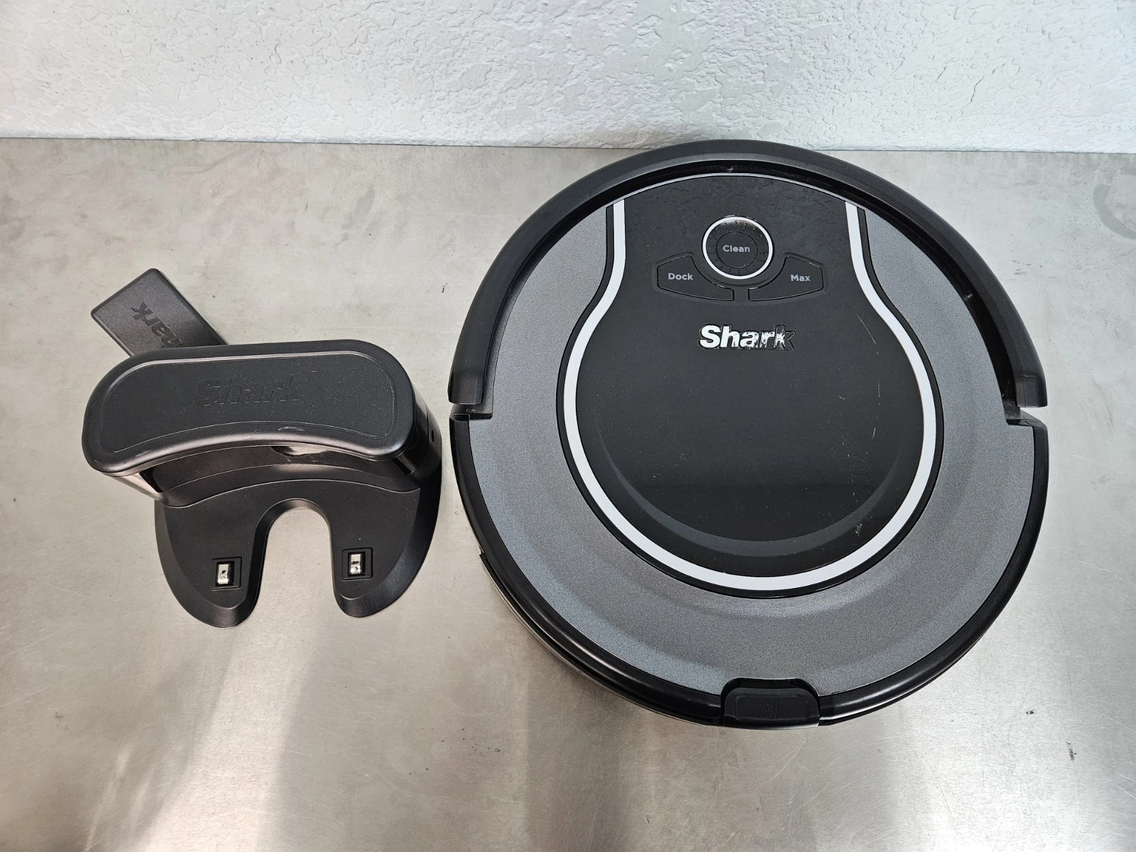 Shark ION Robot Vacuum for Carpet AV751 Wi-Fi Connected, Alexa - Black *READ