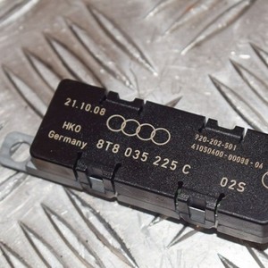 Audi A5 8TA Antennenverstärker 8T8035225C 2010