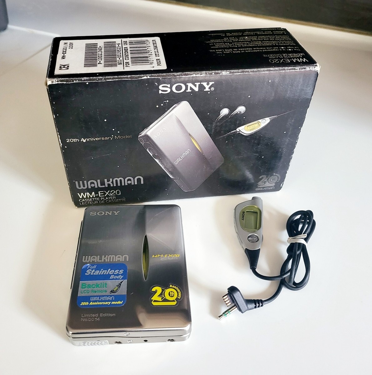 ち*ち様 ジャンク品SONY WM-EX20 カセットプレーヤー 20周年記念 New super Rare SONY WALKMAN WM EX20 20th Anniversary model Limited