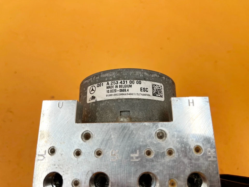 15-21 MERCEDES BENZ C300 W205 ABS ANTI LOCK BRAKE PUMP CONTROL MODULE UNIT OEM - Image 2 of 4