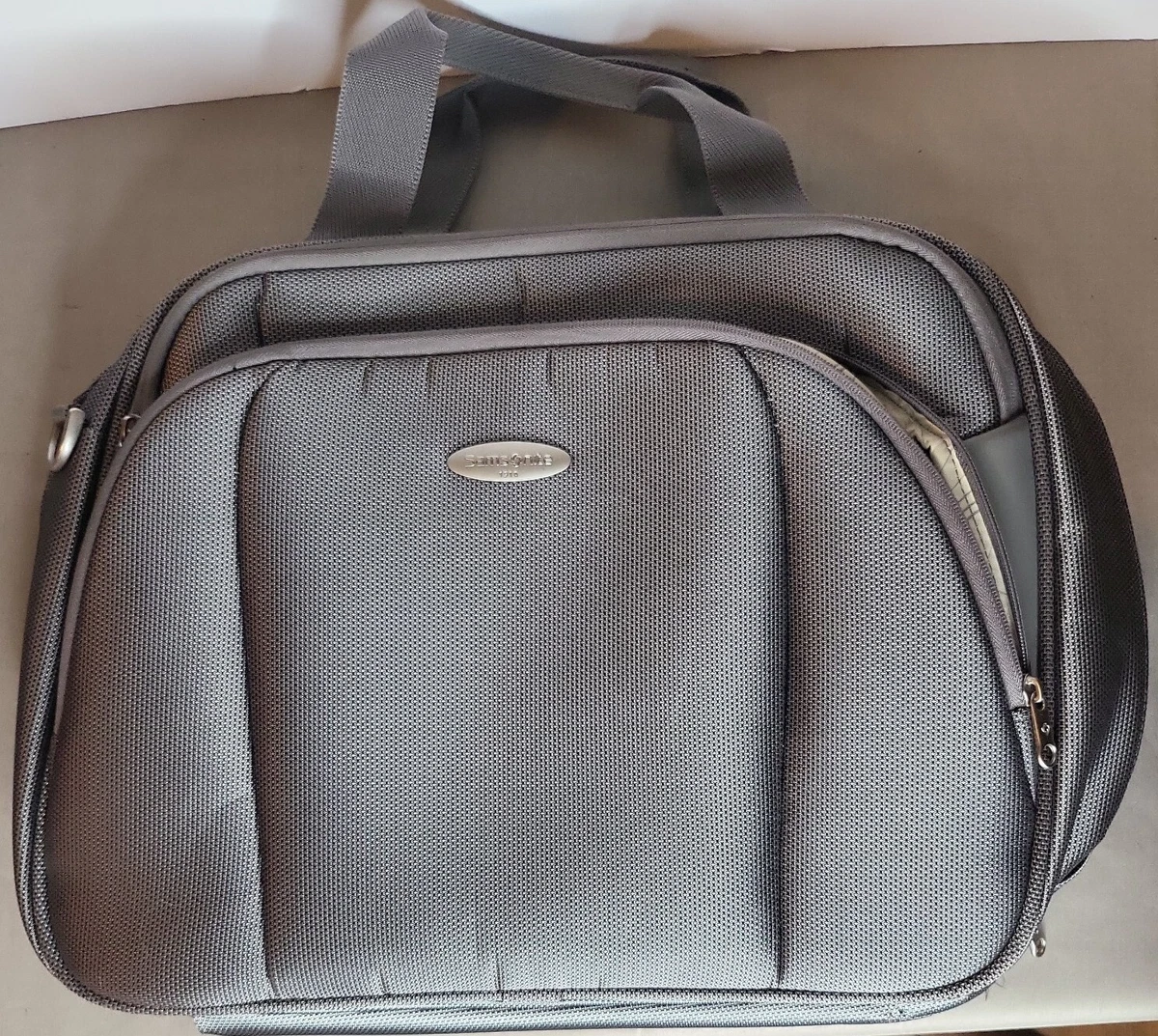 Laptop carry bag discount
