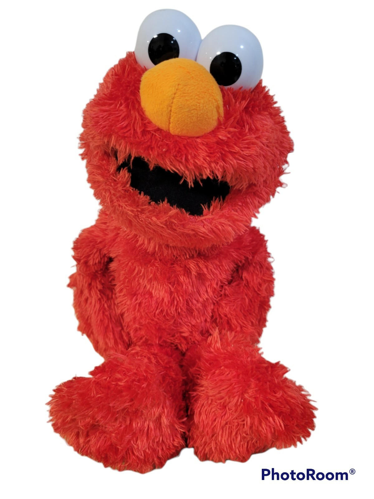 talking singing hugging elmo