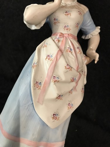 ANTIQUE GERMAN MEISSEN PORCELAIN FIGURINE-"AS IS"-98 - Picture 4 of 11
