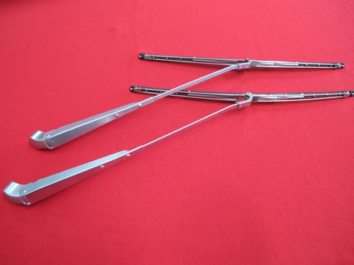 NEW CONCOURS REPRO WINDSCREEN WIPERS WITH BLADES ANTILIFT SUIT FORD XW XY GT HO