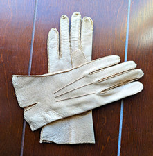 Vintage Women s Beige Soft Deerskin Driving Gloves Size 7.5 Unlined
