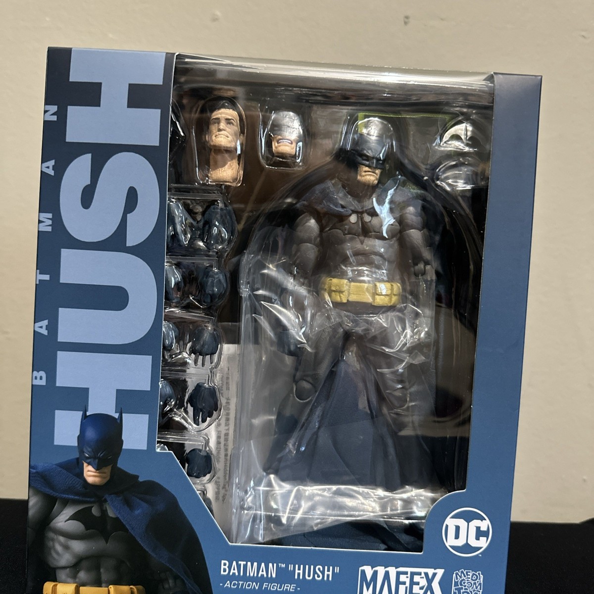 Batman: Hush MAFEX No.105 Batman - BLUE | eBay
