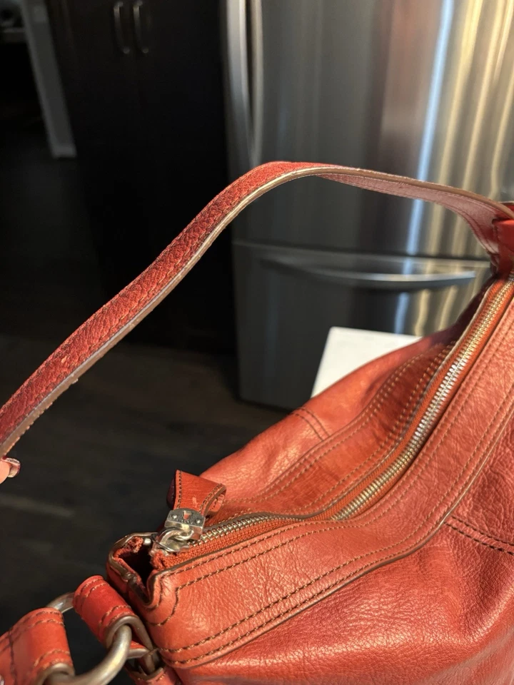 FOSSIL Vintage Maddox Red Leather Top Zip Bucket  Purse Hobo  Rare Fall Winter - Image 4 of 4