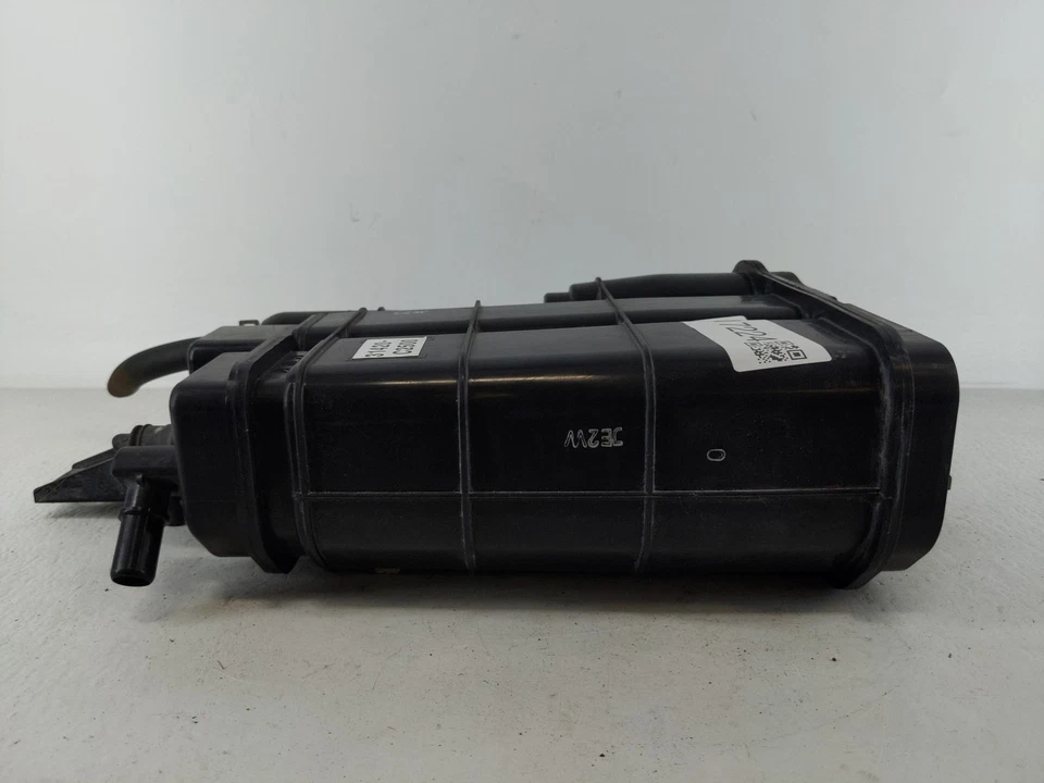 Hyundai Sonata 2015 bote de carbón de vapor de combustible ZH62Z Foto 2 de 4