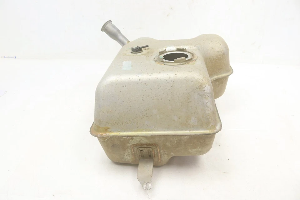 Can-Am Commander 800 MAX DPS 17 Gas Fuel Tank 709000753 52357 - Image 3 of 4