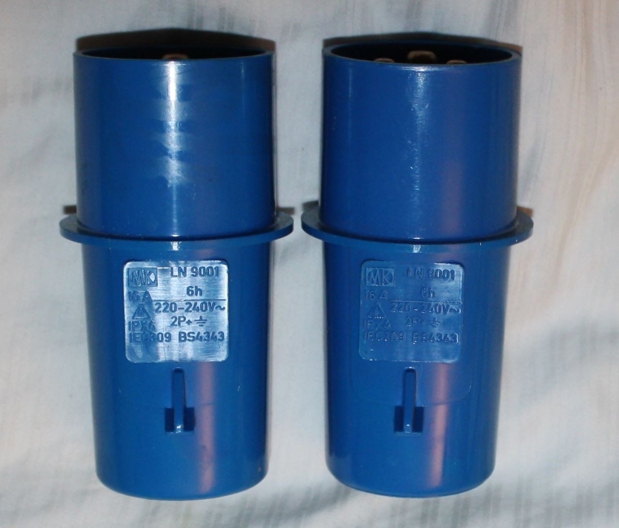 10 lot NOS MK Electric Honeywell 3 pole male Plug LN 9001 16Amp 220-240V IP44