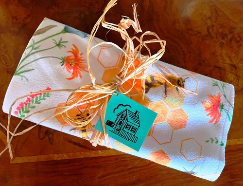 Microfibre Kitchen Tea Towel 'Honeycomb Bees' Vibrant Print - Great Gift Idea! - Picture 8 of 10