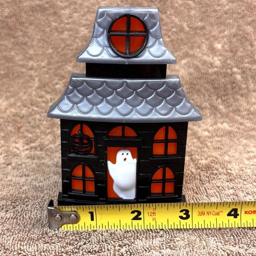 Slatkin Halloween Blinking Haunted House Light-Up Wallflower Fragrance Diffuser - Picture 3 of 7