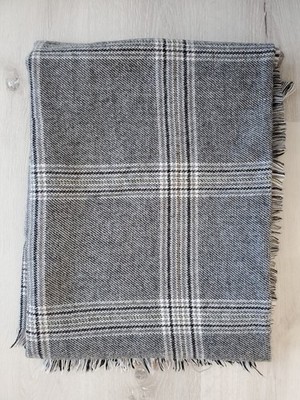Scarf Blanket Gray Black & White Acrylic Throw Wrap Oversized W/Fringe 52''x52''