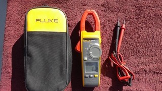 FLUKE 374 FC NEAR MINT! TRUE RMS "WIRELESS" CLAMP METER!