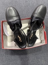 Capezio Women  s heel Character BLACK 9 M Designed USA