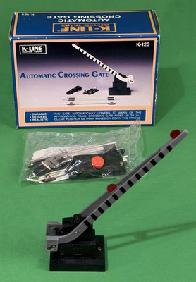 K-Line #K-123 O Gauge Automatic Crossing Gate - New Old Stock, Open Box