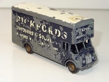 Wardie KEMLOW PICKFORDS REMOVALS VAN - (387)